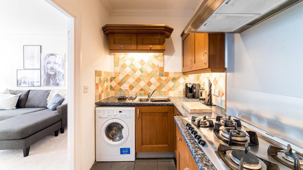 Victorian Apartment Борнмът Екстериор снимка